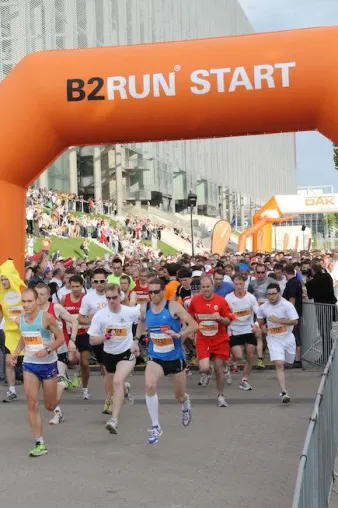 Anmeldefrist für den B2RUN Düsseldorf läuft am 17. Juni ab – Teilnehmerrekord bereits gebrochen Bild: Anmeldefrist für den B2RUN Düsseldorf läuft am 17. Juni ab – Teilnehmerrekord bereits gebrochen