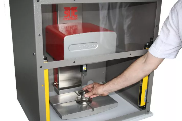 Bild: Neuvorstellung industrielles Nadelmarkiersystem c153 z-a
