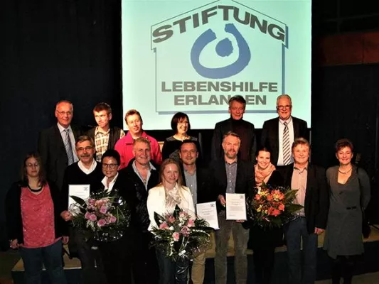 Bild: Inklusionspreis 2016: Auszeichnung der Stiftung Lebenshilfe für das für das Novotel Erlangen