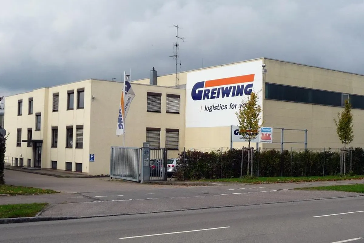 Einheitlicher Markenauftritt: Die neue Niederlassung in Ulm firmiert ebenfalls unter dem Namen GREIWING logistics for you GmbH