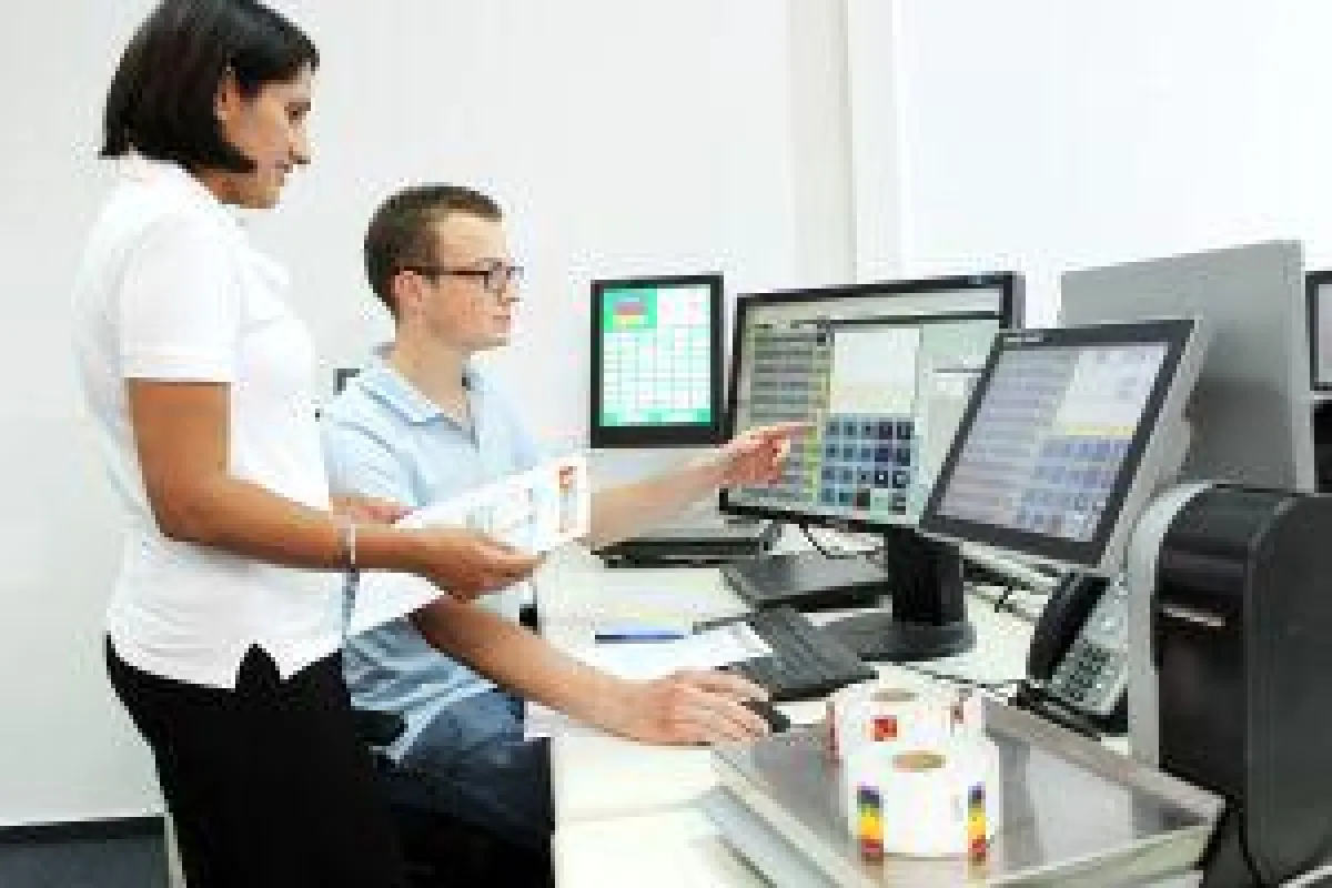 Steigert die Verfügbarkeit: Die METTLER TOLEDO InTouchSM Remote Services zur Fernwartung.