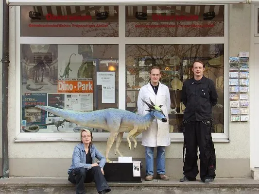 Bild: Presseeinladung: Europaweit einzigartig, Dinoraeum zeigt zu seinem ersten Geburtstag riesige Insekten