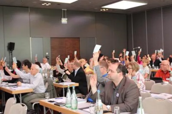 HörExperten weihen ihre neue Zentrale ein: Generalversammlung der HÖREX mit positiver Bilanz und Optimismus Bild: HörExperten weihen ihre neue Zentrale ein: Generalversammlung der HÖREX mit positiver Bilanz und Optimismus