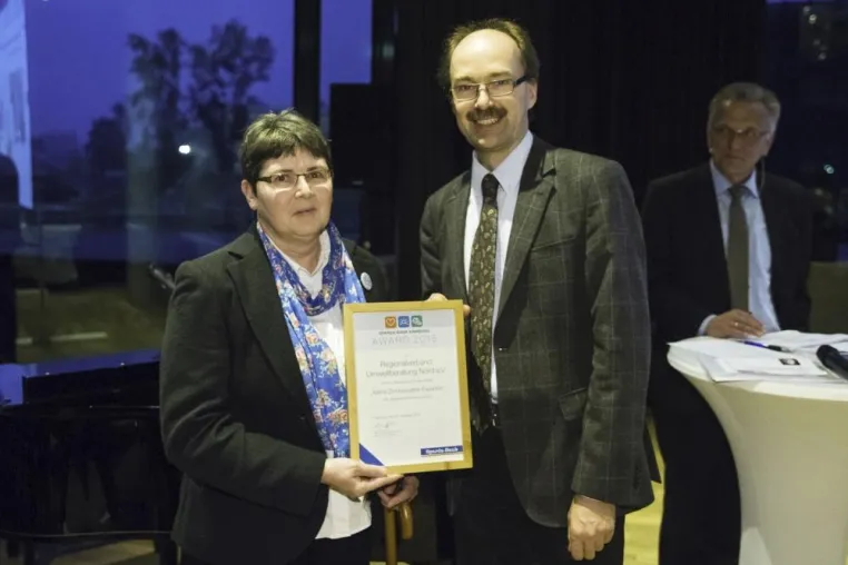 Zimmerwetter gewinnt im Sparda-Bank Hamburg Award Bild: Zimmerwetter gewinnt im Sparda-Bank Hamburg Award