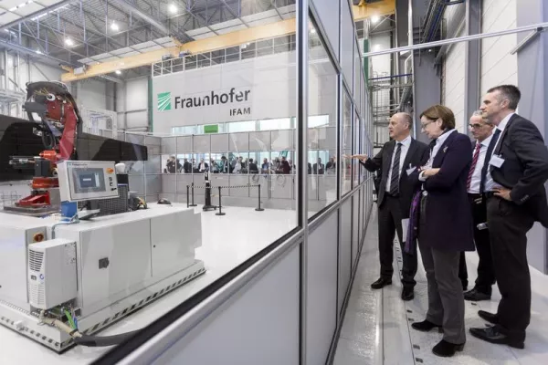 Bild: Börse für Zukunftstechnologien – Leichtbautag Stade bringt Unternehmen branchenübergreifend zusammen