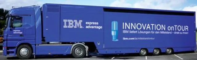 Bild: IT bewegt sich – New Vision bringt den IBM INNOVATION onTOUR Truck nach Frankfurt