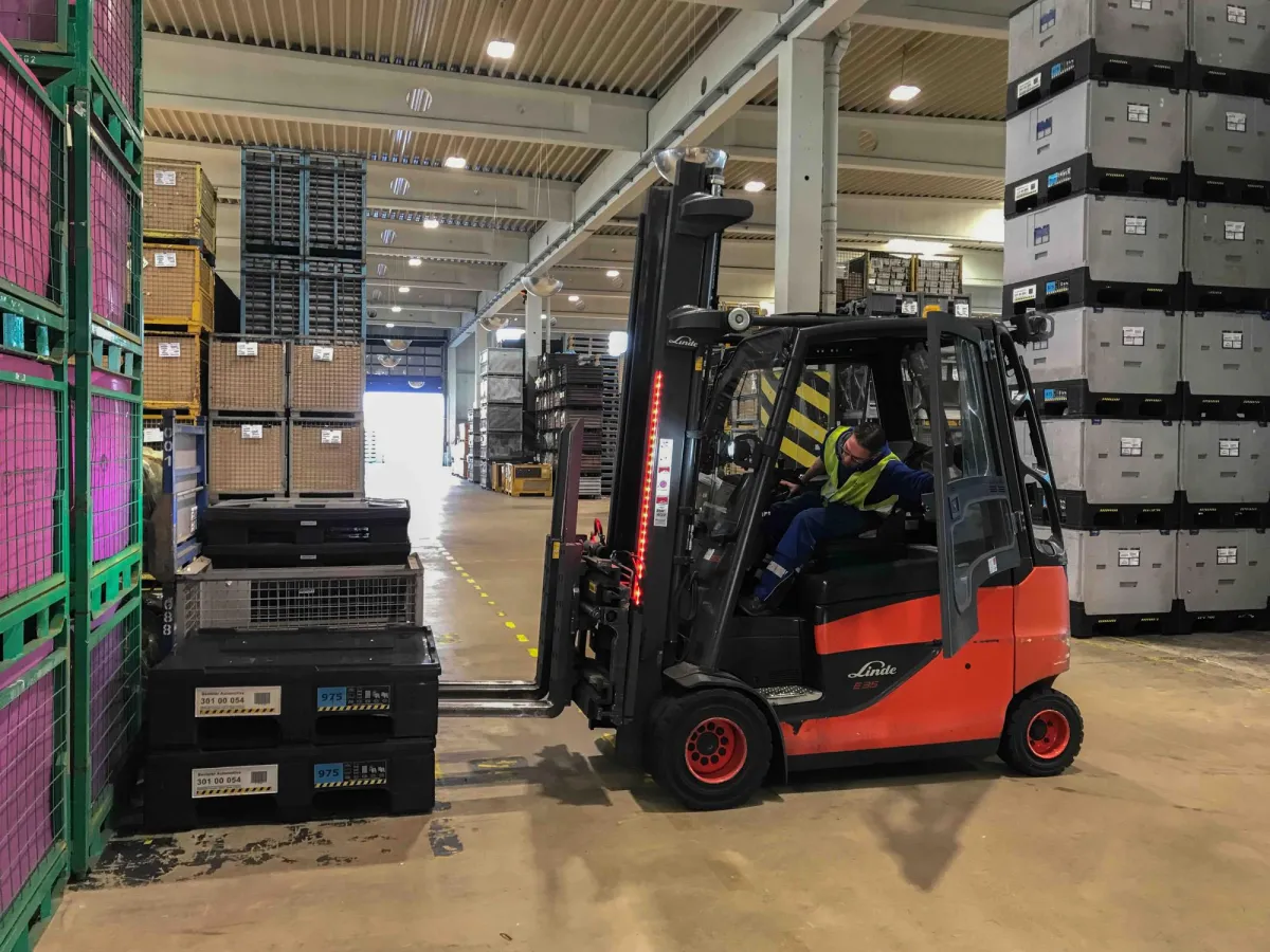 Mit den neuen Flurförderzeugen hat Craiss die Sicherheitsstandards erhöht. (Foto: Craiss)