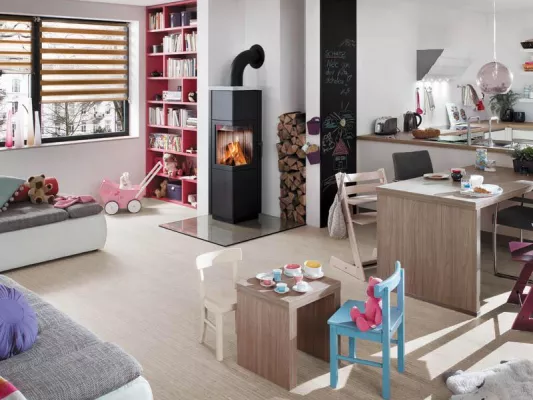 Ab in die Ecke – Kompakter Kaminofen von Hark Bild: Ab in die Ecke – Kompakter Kaminofen von Hark