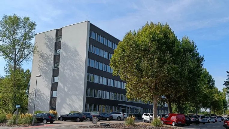 Bild: BOXLAB Services bezieht größere Produktionsstätte in Ludwigshafen am Rhein.