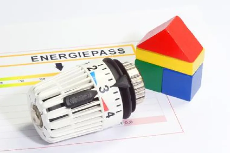 Top Ten-Fragen und Antworten zum Energieausweis Bild: Top Ten-Fragen und Antworten zum Energieausweis
