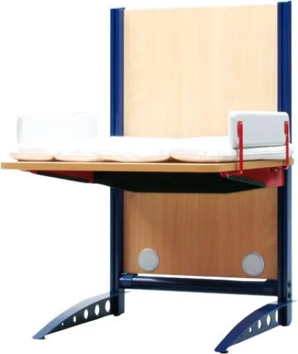 Bild: Höhenverstellbare Wickeltische für den Kindergarten