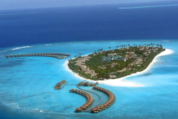 Hilton Maldives ist „Best Employer of 2011 in Maldives“ und erhält „Gold Circle Award“ Bild: Hilton Maldives ist „Best Employer of 2011 in Maldives“ und erhält „Gold Circle Award“