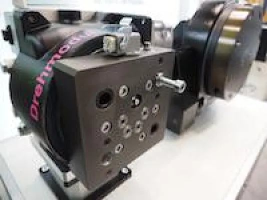 Bild: ROEMHELD stellt neues Schnellwechsel- und Kupplungssystem für Drehmodule vor