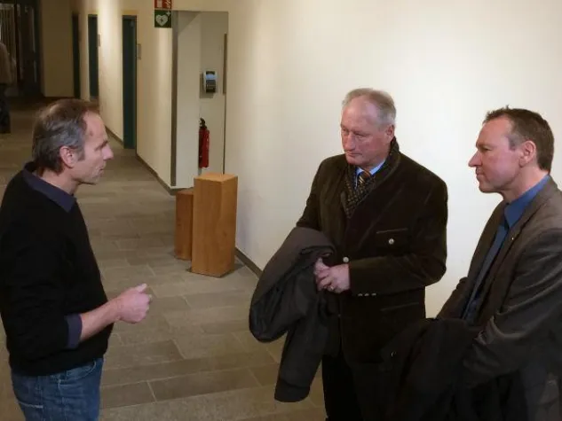 Bild: August Schuler zu Besuch bei der Stiftung Liebenau
