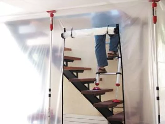 Bild: Staubschutzwand als Systemlösung