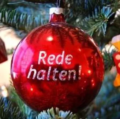 Bild: Wenn auf der Weihnachtsfeier die Worte fehlen – erste Hilfe: Redenschreiber