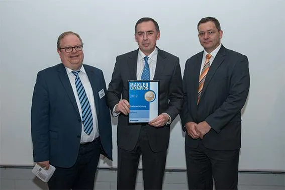 Maklerchampions 2017: Gold und Silber für uniVersa Bild: Maklerchampions 2017: Gold und Silber für uniVersa
