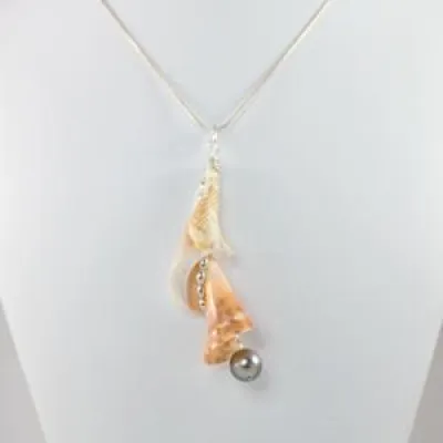 Bild: „Schmuckissage“ und offenes Atelier bei Hello World Design in der Borgward Villa in Bremen