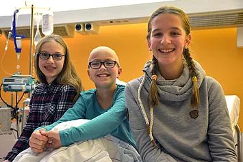 Bild: Wenn krebskranke Kinder ihre Freunde trösten