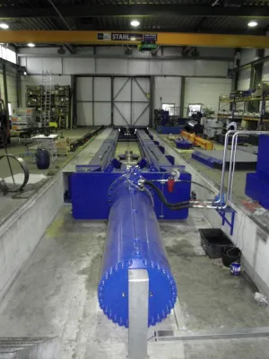 Ankerketten und Stahlseile im Härtetest Bild: Ankerketten und Stahlseile im Härtetest