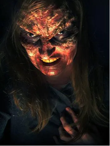 Bild: Prison of Terror: Die Zombiemacherin