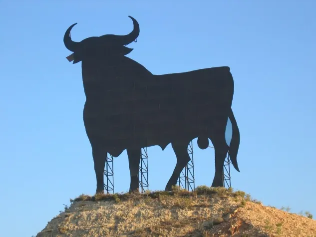 Bild: SPANIEN IM ZEICHEN DES STIERS - EL TORO DE OSBORNE
