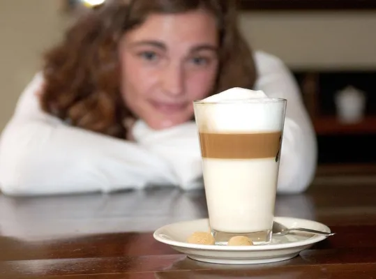 Bild: Der Expertentipp im Juni - Welche Milch eignet sich besonders für Milchschaum?