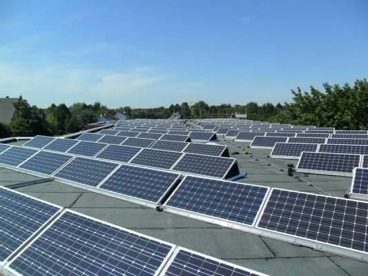 Bild: Einweihung der Bürgersolaranlage in Köln-Weiß am 14.07.2011