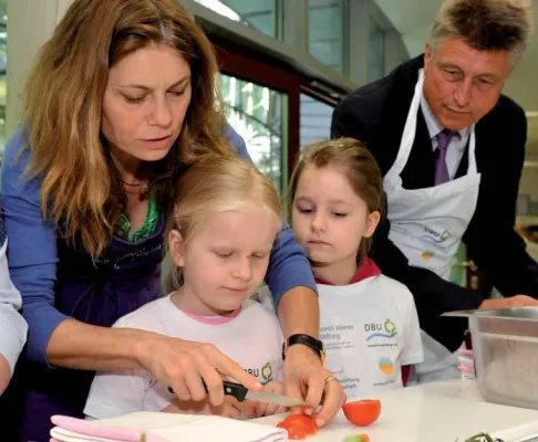 Bild: Die Projektarbeit der Sarah Wiener Stiftung