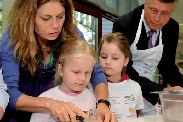 Bild: Die Projektarbeit der Sarah Wiener Stiftung