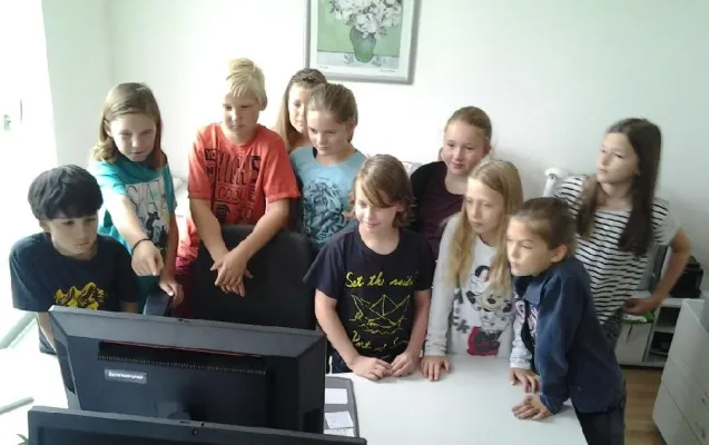 Bild: Schüler der Arche Schule aus Waren zu Gast beim Spica Verlag