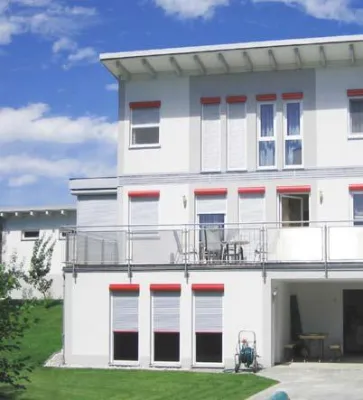 Bild: Donnerwetter – eine Lösung - Hagelschutz mit ALUKON Vorbaurollladen