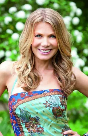 Bild: Natürlich, schön und erfolgreich: Ursula Karven ist die neue LOGONA-Markenbotschafterin