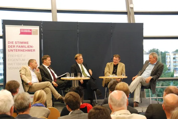 Bild: Podiumsdiskussion: Vermögensteuer – es trifft ja nur „die anderen“?