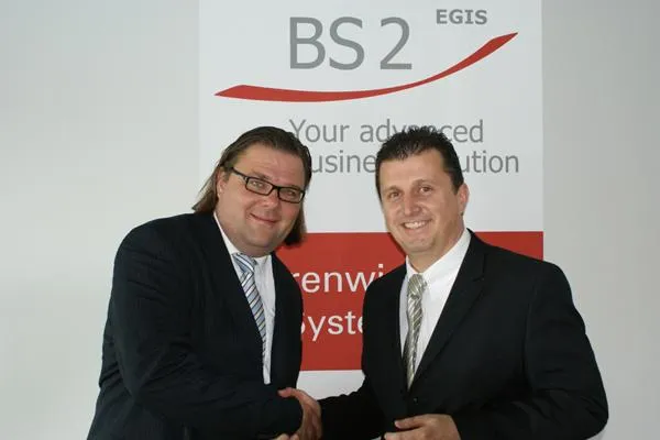 SYNAXON und MKS geben Zusammenarbeit - Europas größte IT-Verbundsgruppe kooperiert mit ERP-Hersteller Bild: SYNAXON und MKS geben Zusammenarbeit - Europas größte IT-Verbundsgruppe kooperiert mit ERP-Hersteller
