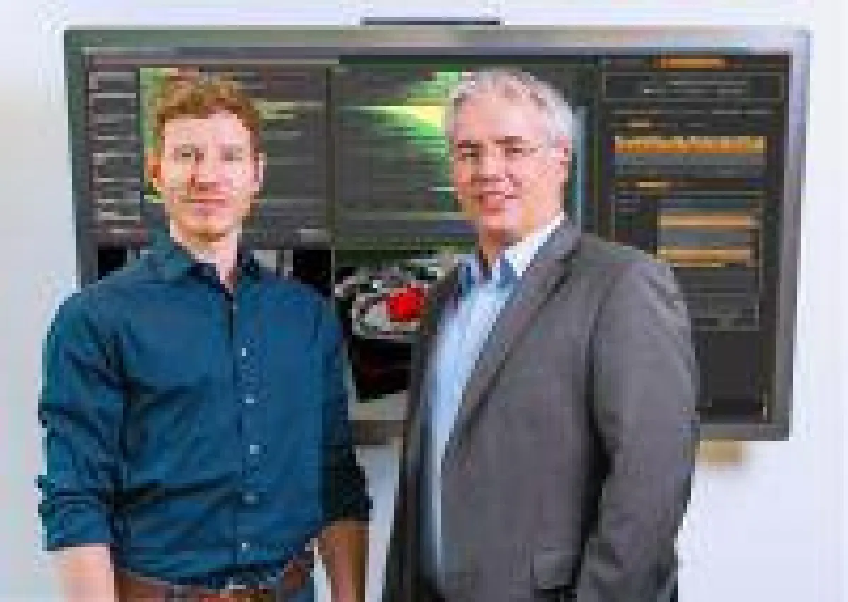 Dr. Jürgen Bernard (TU Darmstadt) und Prof. Jörn Kohlhammer (Fraunhofer IGD) forschen zusammen an visuellen Analysetechniken.
