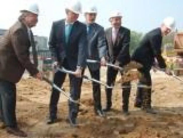 Bild: Spatenstich für ein Krankenhaus der kurzen Wege in Köln-Merheim