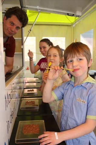 Bild: Mobile Schokowerkstatt von Ritter Sport zu Gast in Mannheim