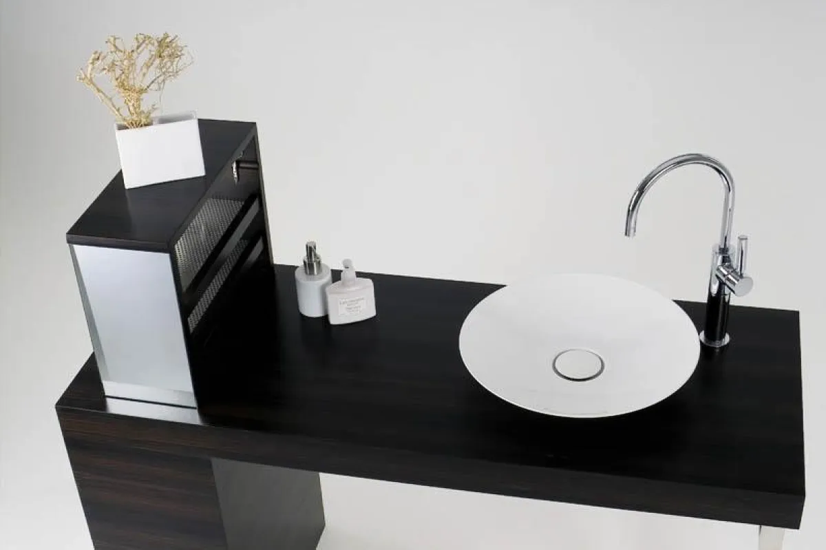 Desk Quantum mit original out of desk-Hebesystem