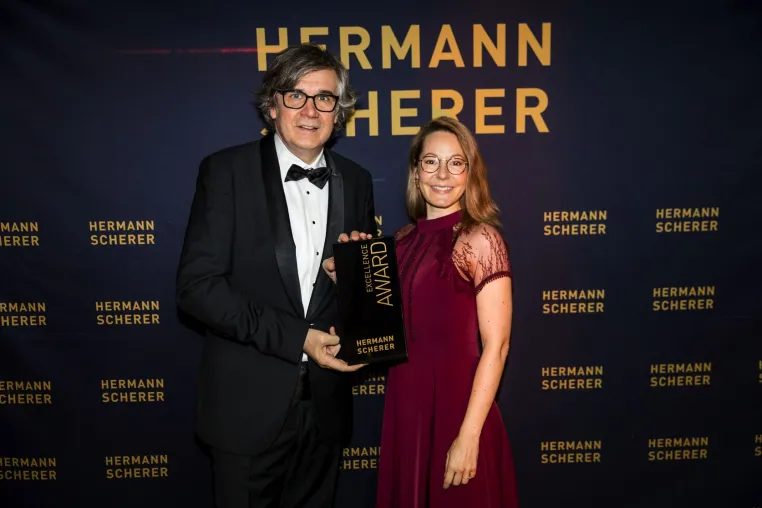 Bild: Mörfeldnerin gewinnt internationalen Speaker Slam