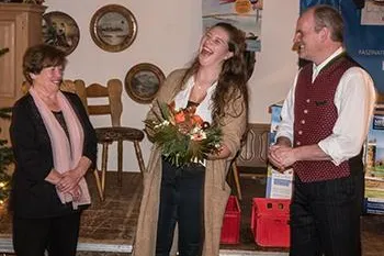 Adventsfeier mit zahlreichen Ehrungen Bild: Adventsfeier mit zahlreichen Ehrungen