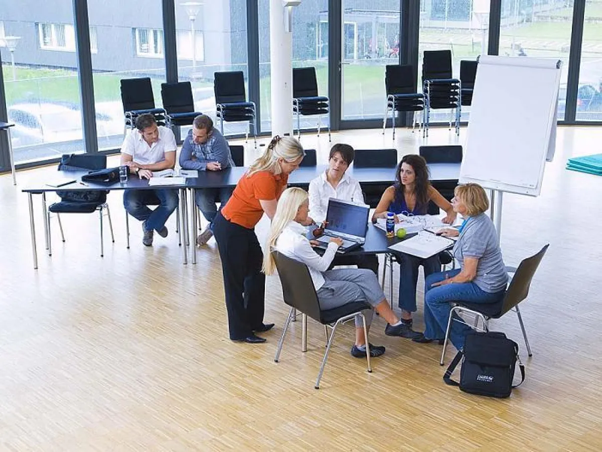 Betreuungsqualität durch Klassengröße und intensive Beratung durch Fernlehrer sichern
