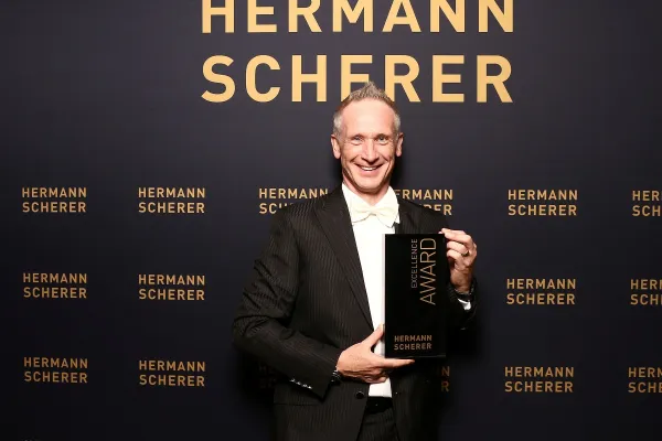 Bild: Pressemitteilung: Excellence Award beim Internationalen Speaker Slam geht in die Zentralschweiz