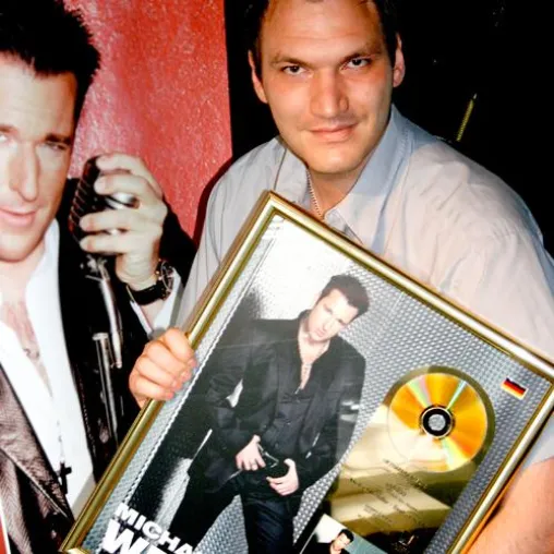 Bild: Gold für Michael Wendler-Produzenten Hermann Niesig