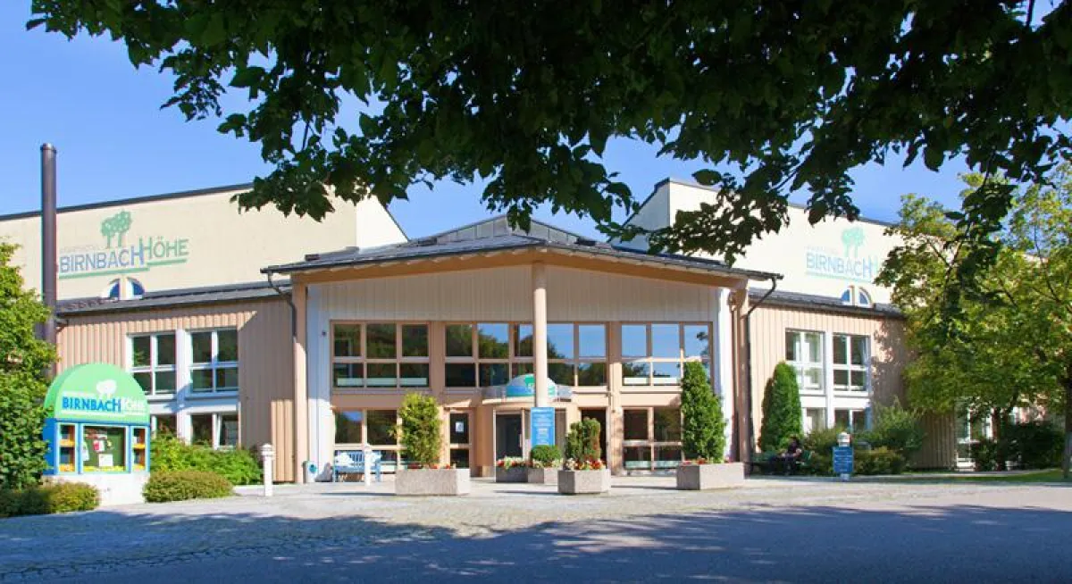 Das Aparthotel Birnbachhöhe im niederbayerischen Bad Birnbach feiert 20-jähriges Jubiläum.