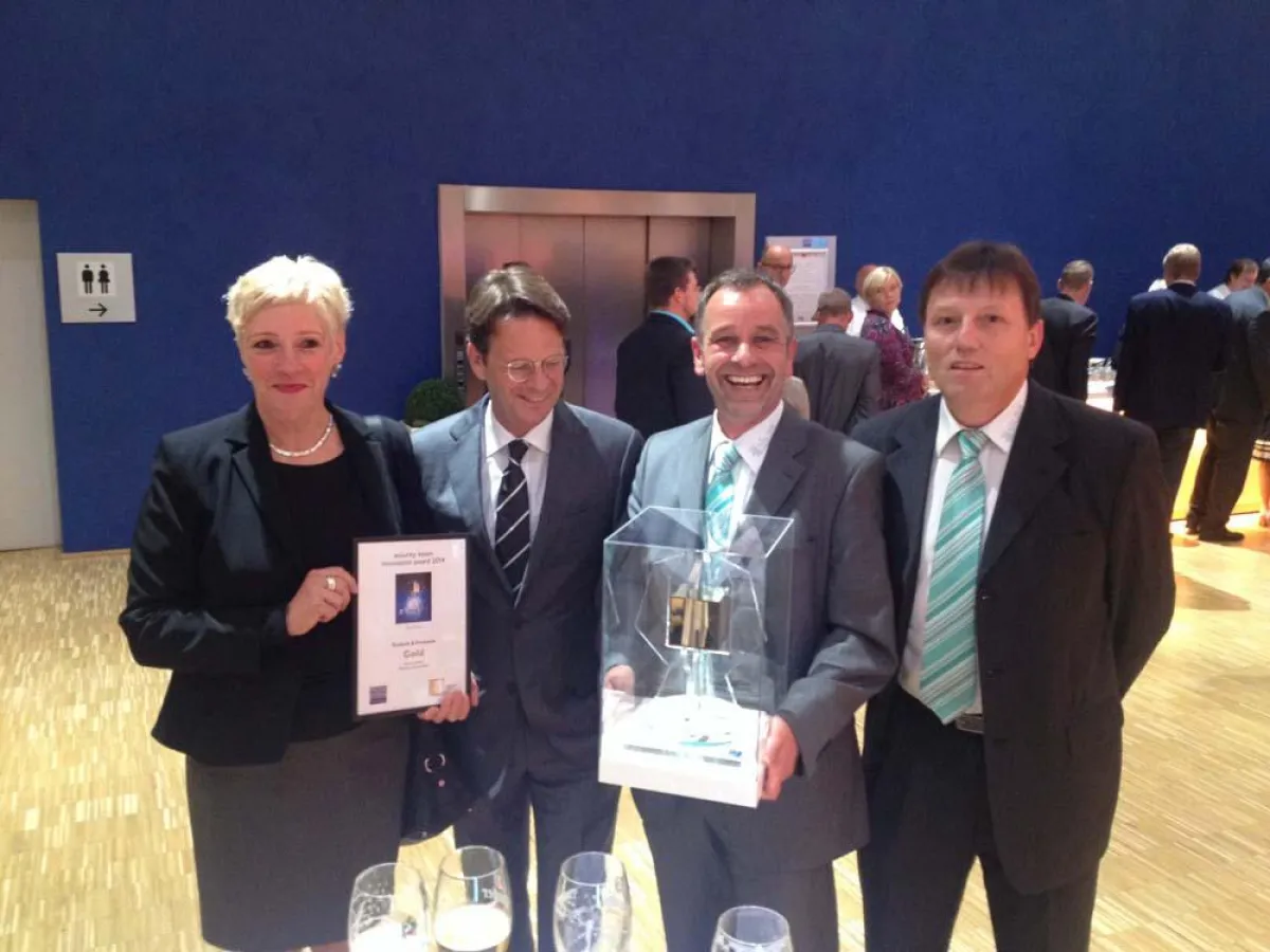 Gemeinsames Foto mit Rudi Cerne nach der Preisverleihung.