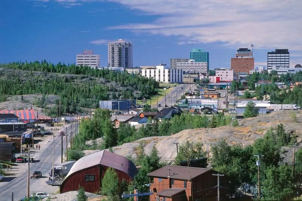 Yellowknife - Skyline auf der Erde