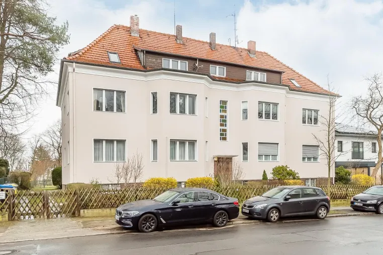Mehrfamilienhaus in Berlin-Hermsdorf verkauft Bild: Mehrfamilienhaus in Berlin-Hermsdorf verkauft
