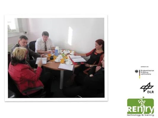 Bild: Beratung der Bildungsdienstleister des REntry-Projektverbunds in Magdeburg