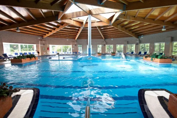 Bild: Thermalbad Termas de Cuntis: Gesundheit, Sport, Gastronomie und Kultur am Jakobsweg